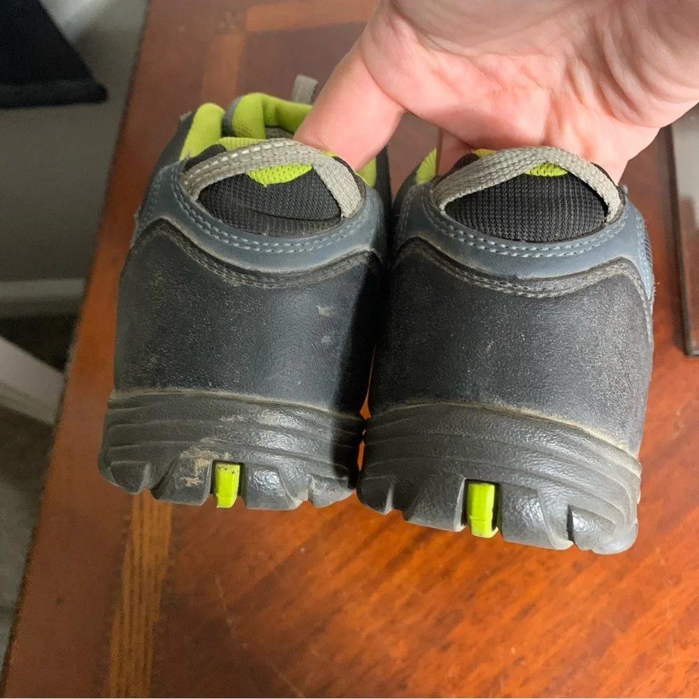 Keen boys ankle
